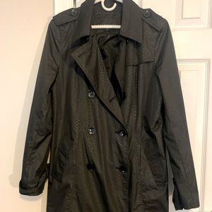 Black Rain Coat size Medium -No Belt